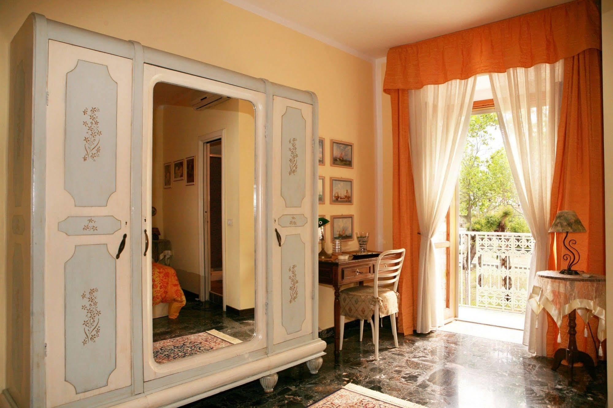 Al Vecchio Pioppo Bed & Breakfast Praia a Mare Eksteriør bilde